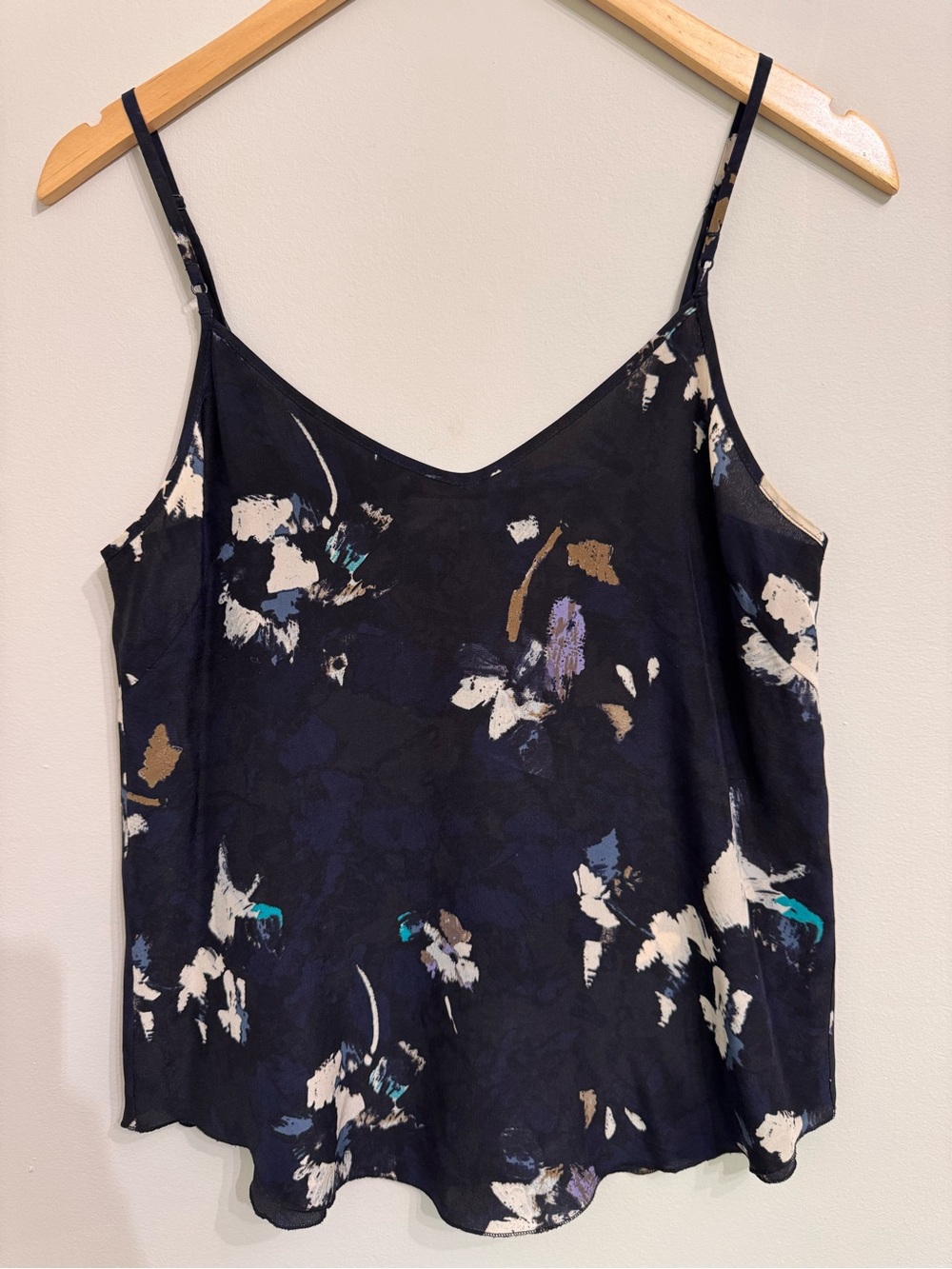Wilfred 100% Silk Black Floral-Print Spaghetti-Strap Cami
